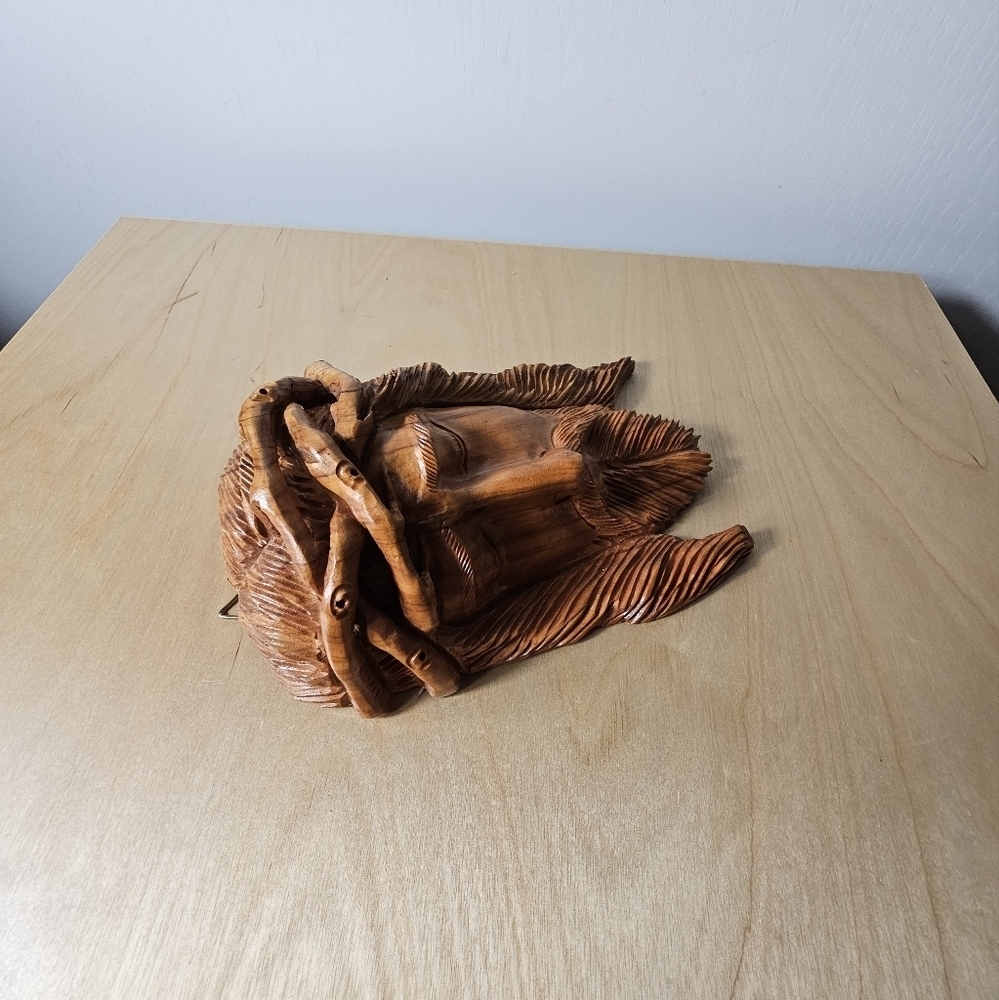 Hand Carved Olive Wood Jesus Wall Hanging - Picture 4 of 7